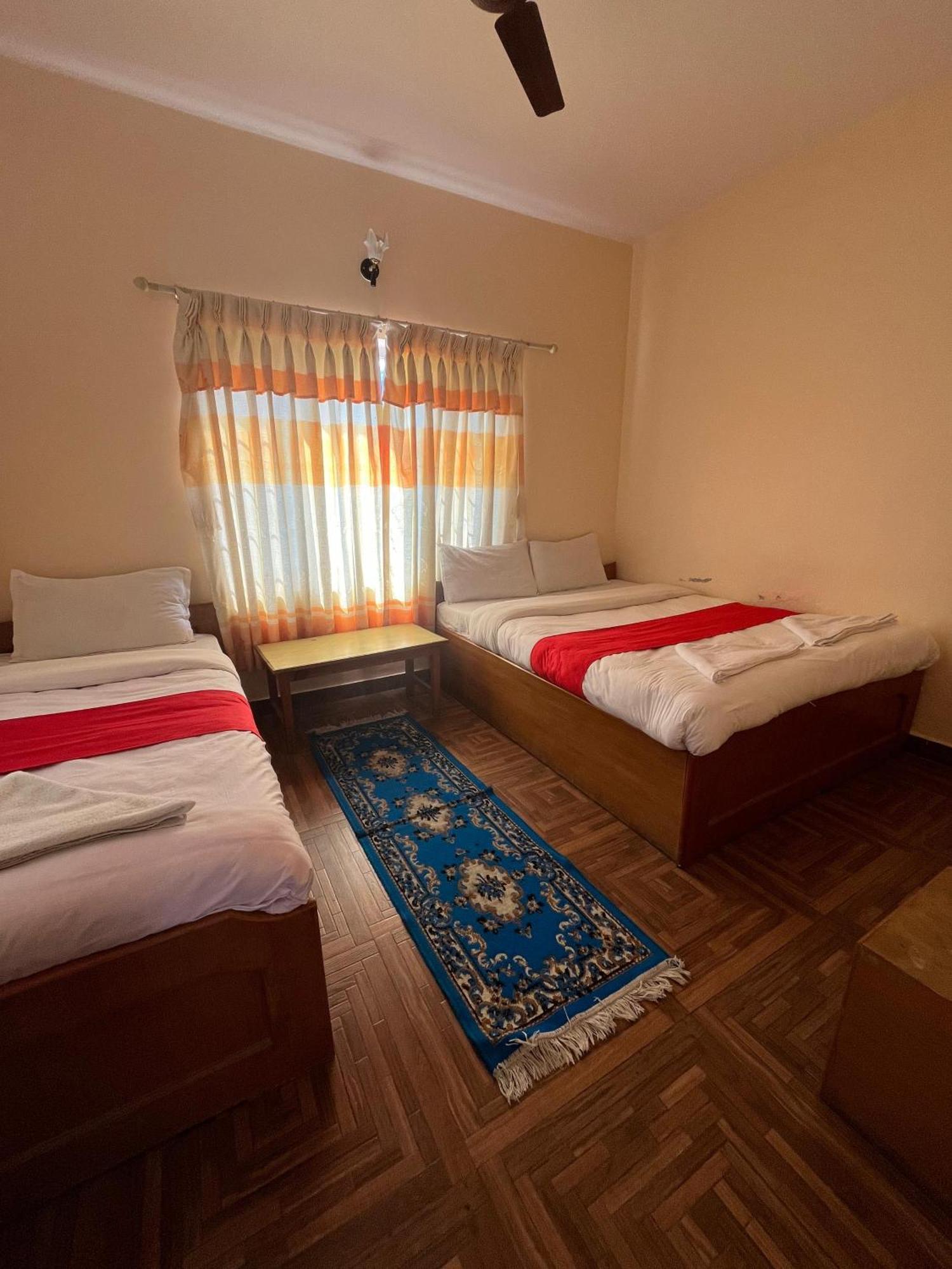 Hotel Global Inn Pokhara Exterior foto