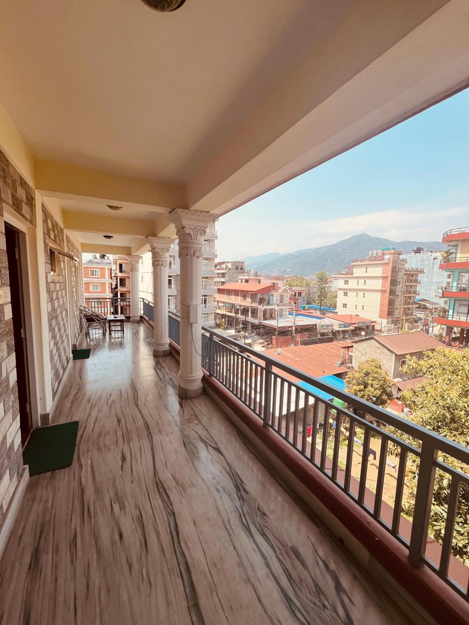 Hotel Global Inn Pokhara Exterior foto