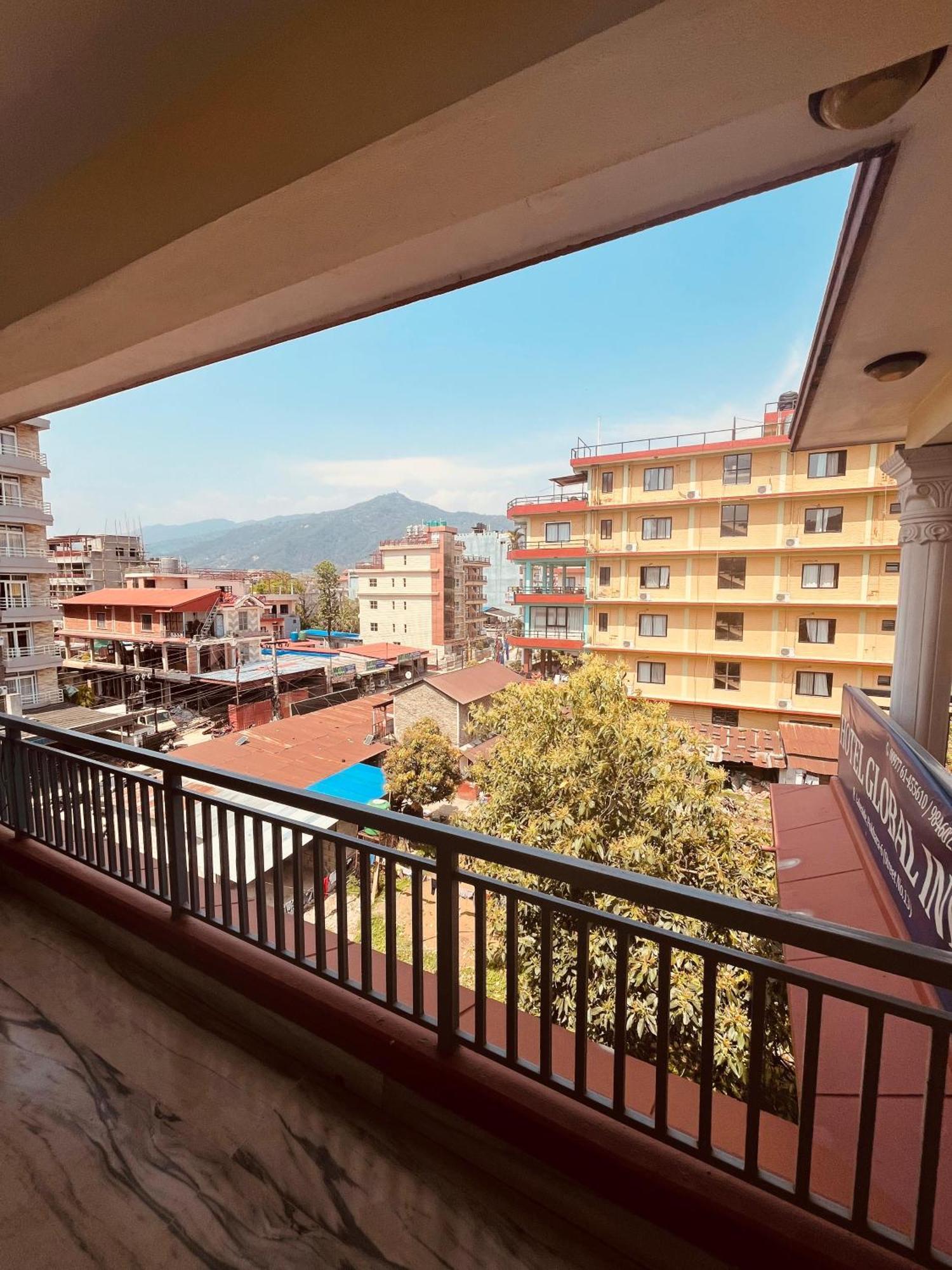 Hotel Global Inn Pokhara Exterior foto