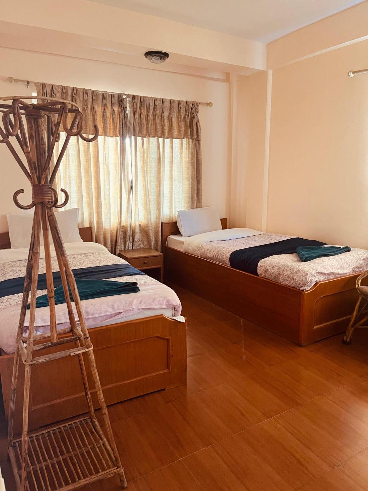 Hotel Global Inn Pokhara Exterior foto